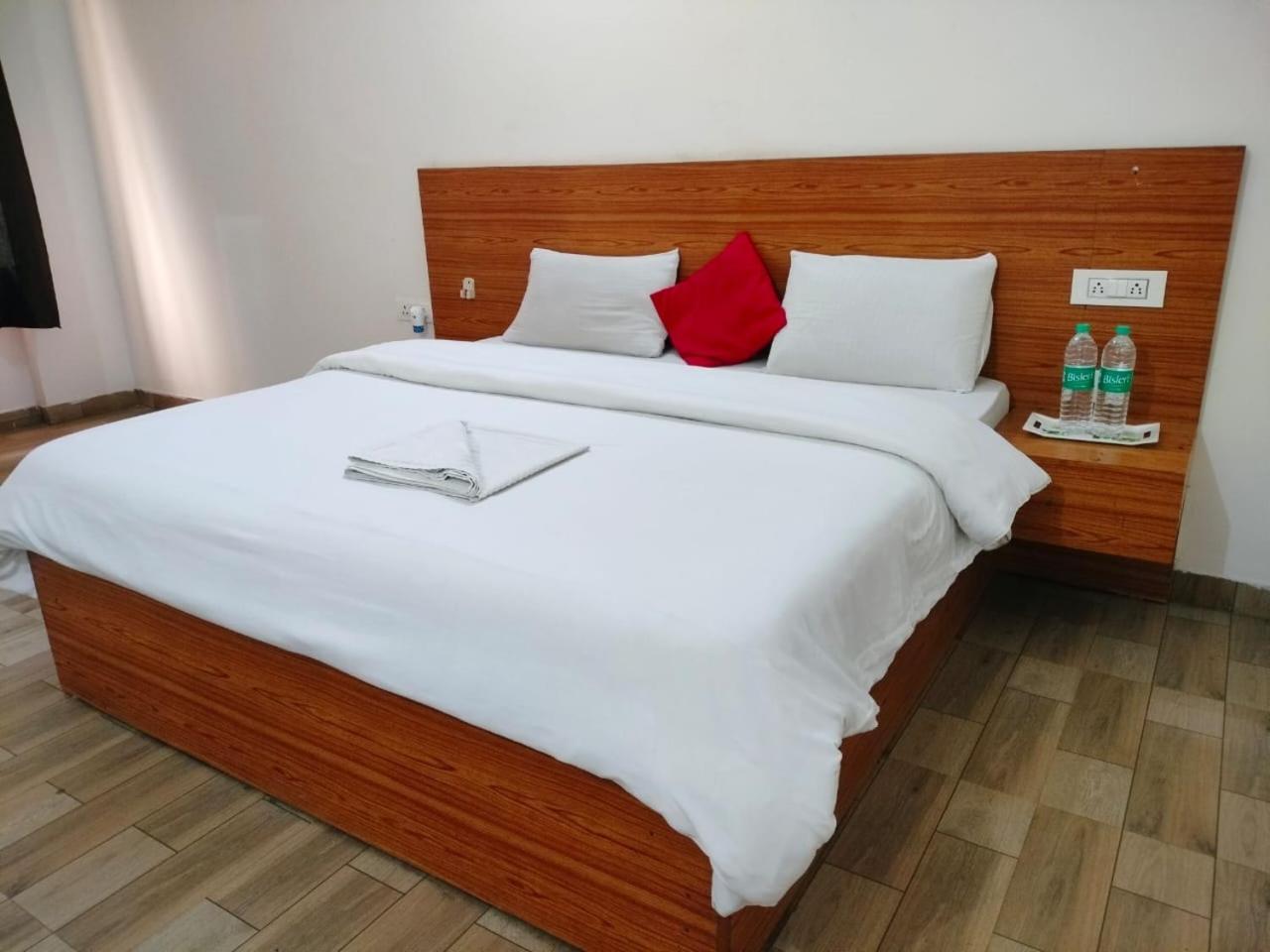 The Rejoice Hotel & Guesthouse Большая Нойда Экстерьер фото
